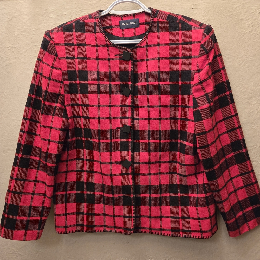 Vintage Red and Black Plaid 100% wool Blazer